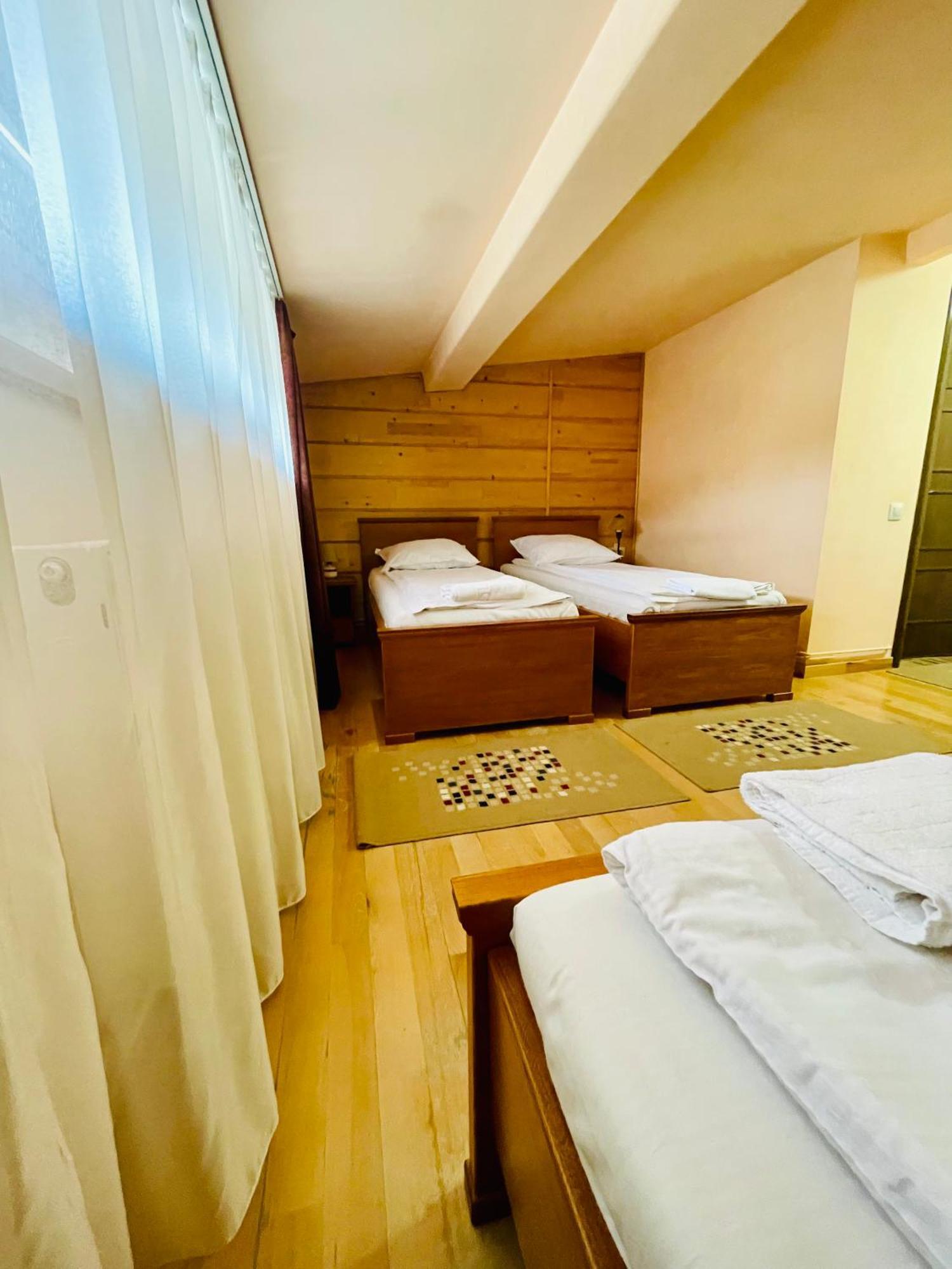 Rakoczi Center Bed and Breakfast Odorheiu Secuiesc Exteriör bild