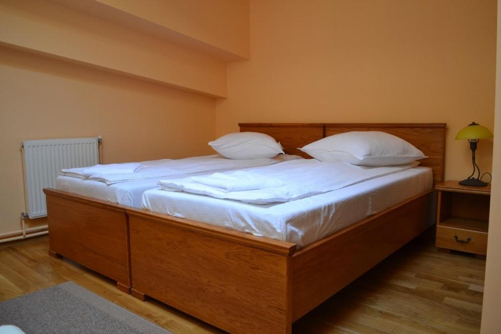 Rakoczi Center Bed and Breakfast Odorheiu Secuiesc Exteriör bild